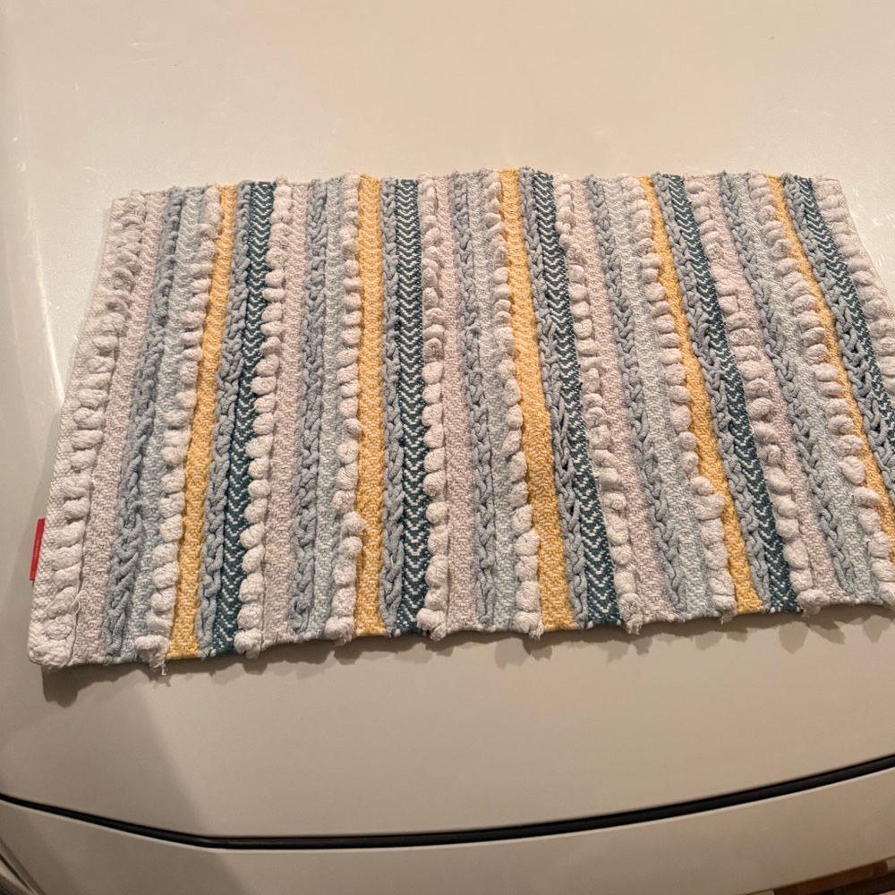 Blue and yellow Opal house bath mat
